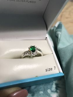 Emerald ring