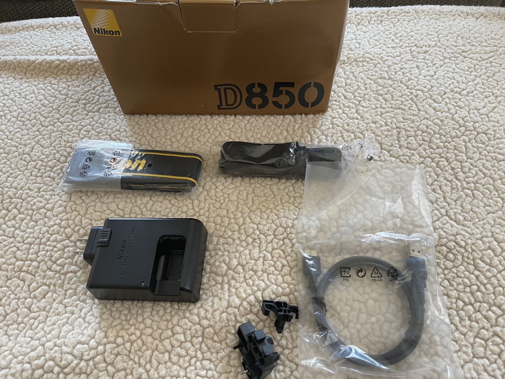 Nikon D850 Battery Charger