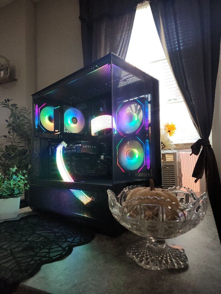 💻 High-Performance Gaming PC – Intel i7-7700K | RTX 3050 | 16GB RAM | SSD + HDD