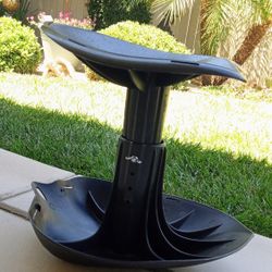 Ergonomic Adjustable Gardening Rocker Stool 