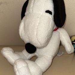 NWT Universal Studios Japan Large SNOOPY Plush 22”
