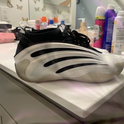 ADIDAS JAMES HARDEN VOL 9