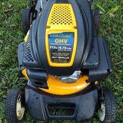 Cub Cadet Self-propelled Lawn Mower