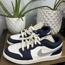 Nike Jordan 1 Size 5y Almost New