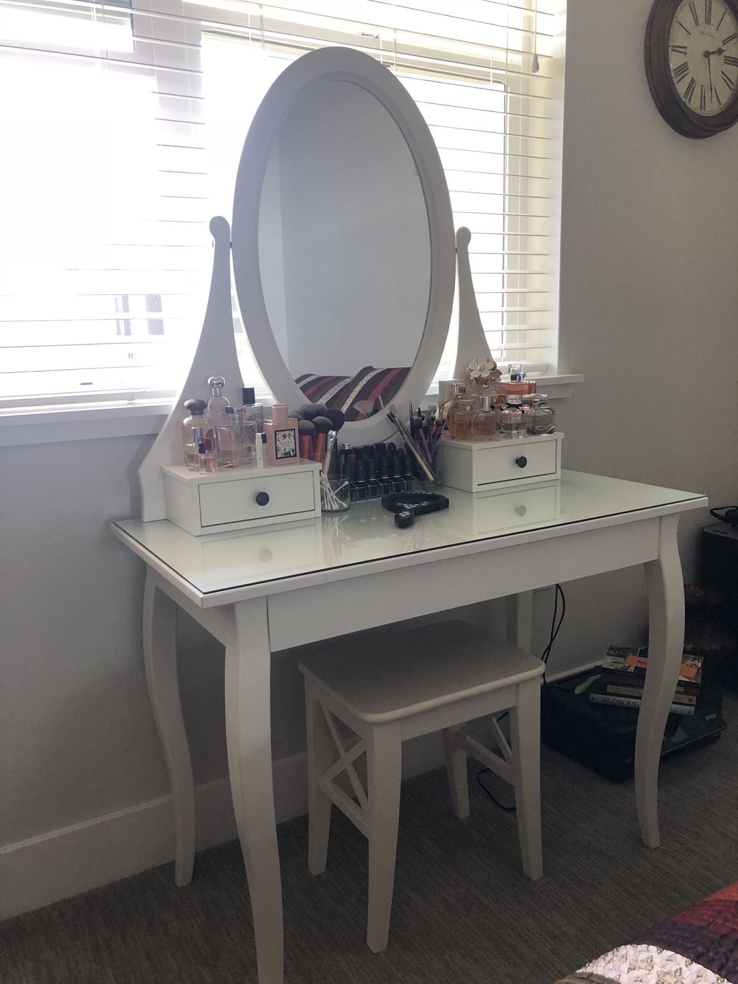 IKEA HEMNES Dressing table with mirror, white