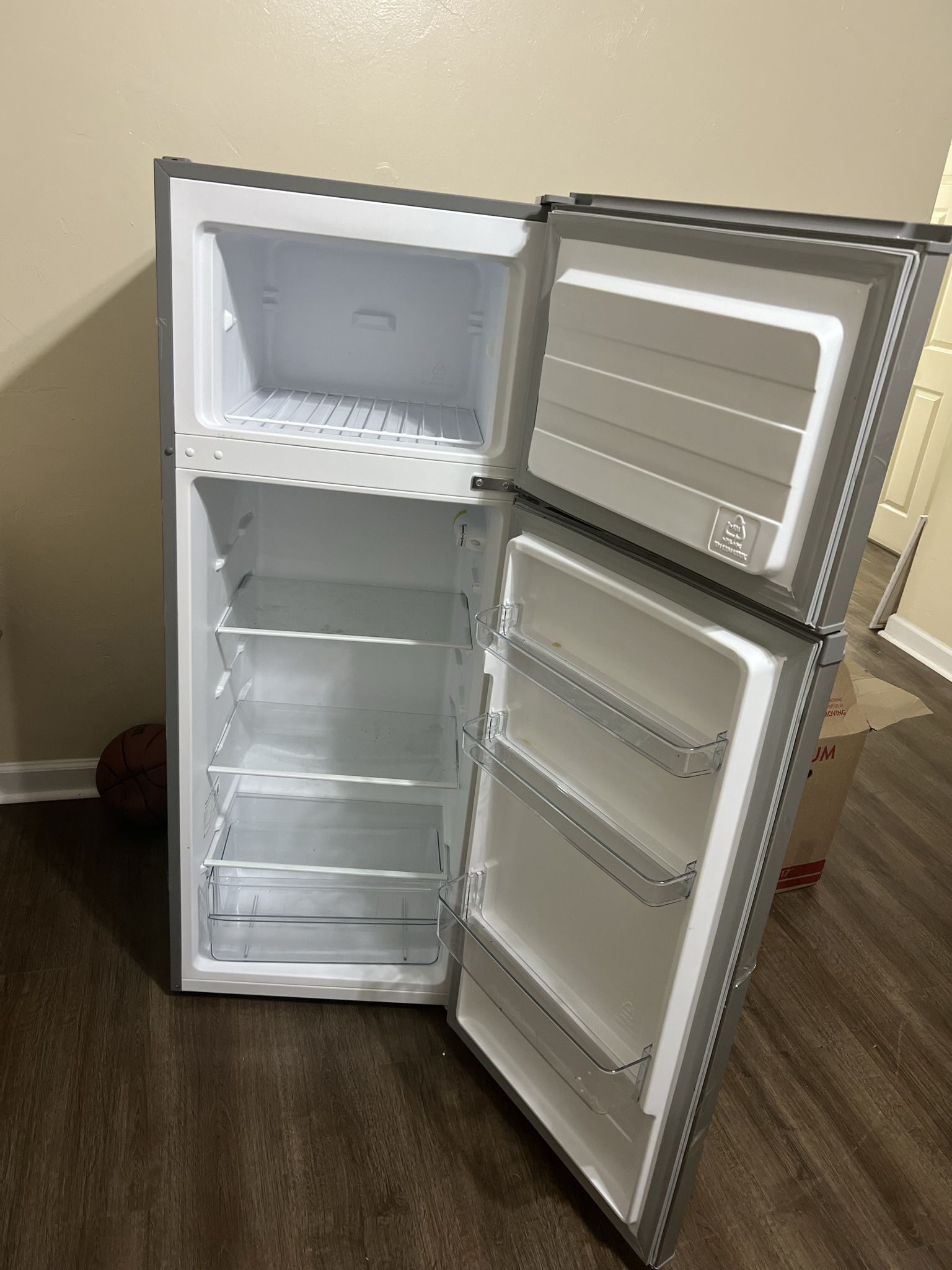7.1 Mini Refrigerator Stainless Steel 