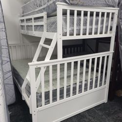 Floor Model Twin Full Wood Bunk Bed Including Both Mattresses Twin And Full