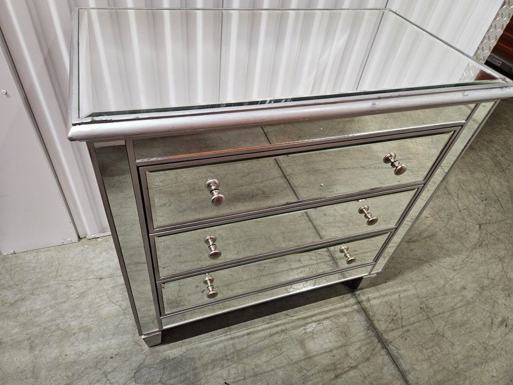 3 DRAWER MIRRORED DRESSER CABINET