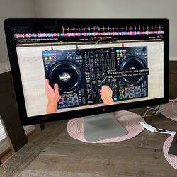 Apple Cinema Display Thunderbolt 2