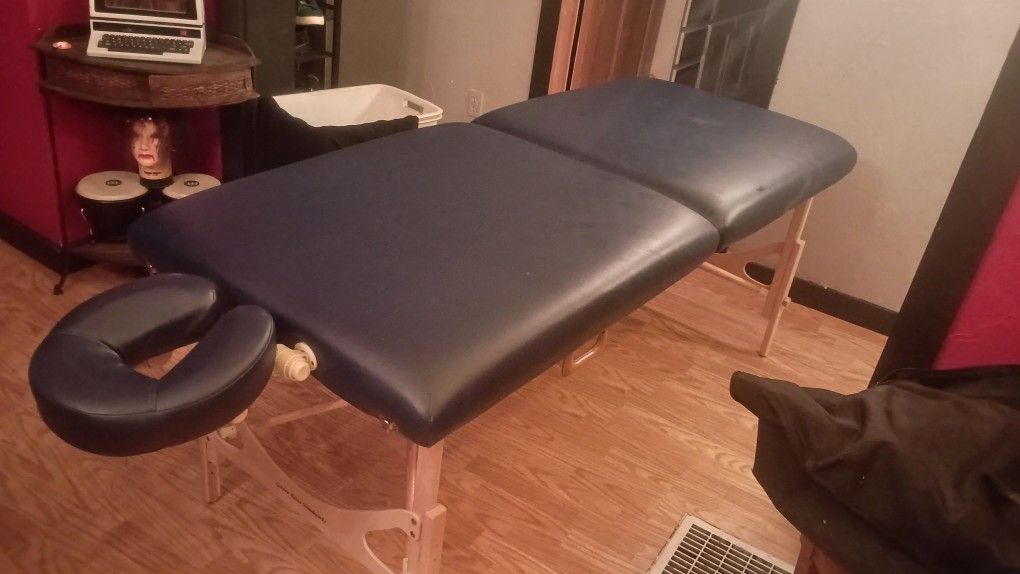 Golden Ratio Massage Table