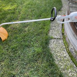 Stihl FSE 60 Corded Electric String Trimmer - Like New