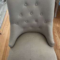 Comfy Chairs 