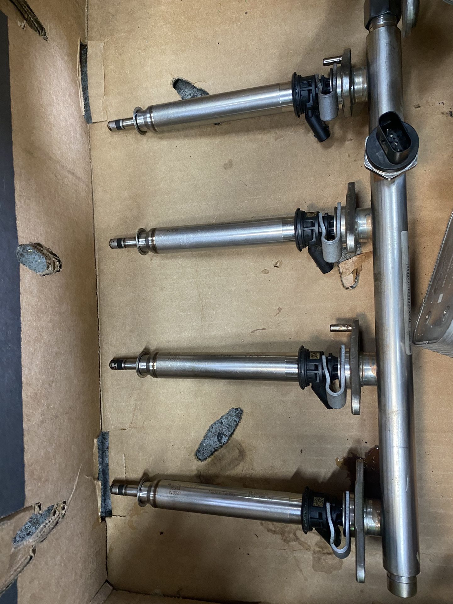 GLA 250 Fuel Injectors