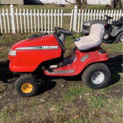 Yard Tractor No Deck Modified To Pull And Quick Very Loud Sounds Like A Diesel Engine