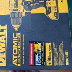 Dewalt Drill Driver Kit New 