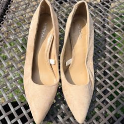 Merona Beige Pointed Toe Heels Size 7
