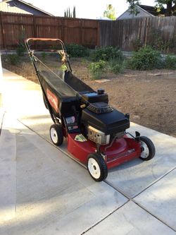 Toro comercial lawn mower
