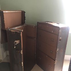 Antique Gussy Trunk - ❤️ 