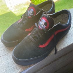 Old school Mickey mouse vans (black) Size 11 Men