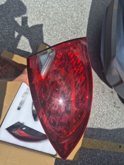 2011–2014 Porsche Cayenne OEM Tail Lights