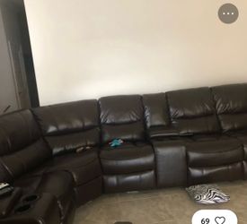 Black Leather Reclining Sectional w Reclining Chair
