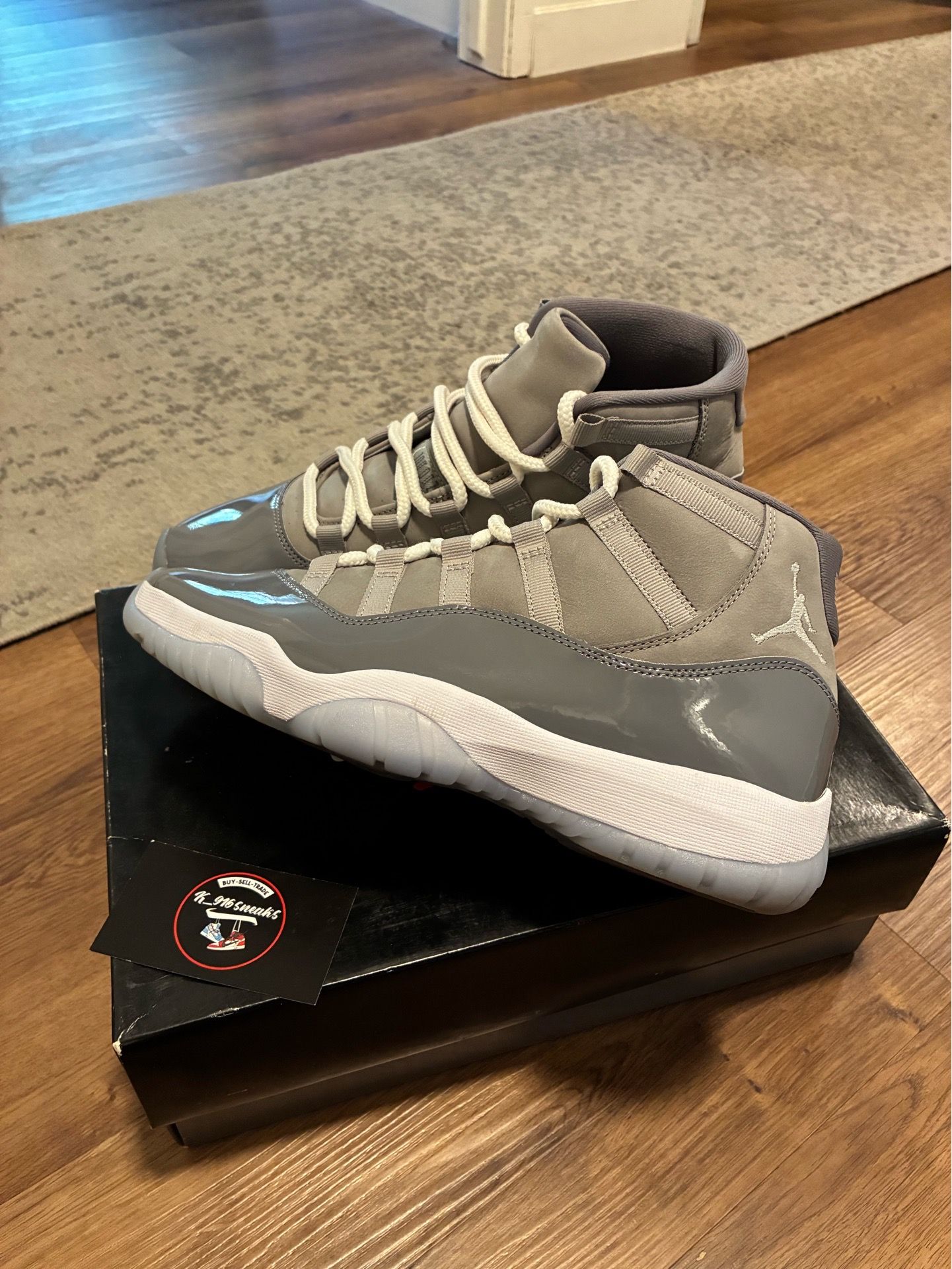 Jordan 11 cool grey Sz 9.5