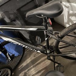Bike - Schwinn Glenwood