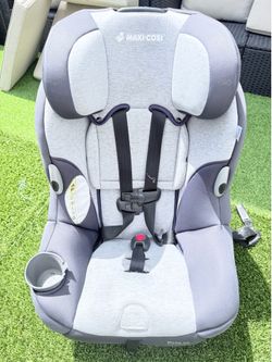 Selling a Maxi-Cosi car seat /