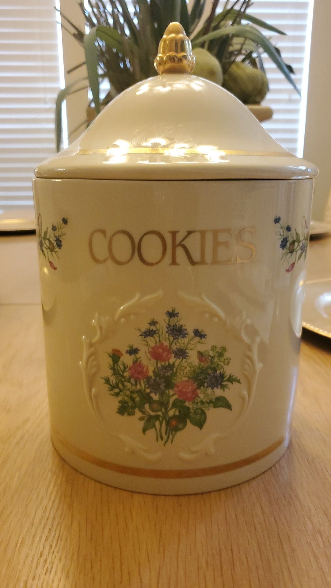 LENOX "Spice Garden" Cookie Jar