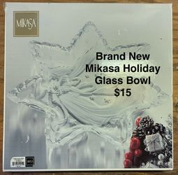 Mikasa Holiday Glass Bowl Brand New