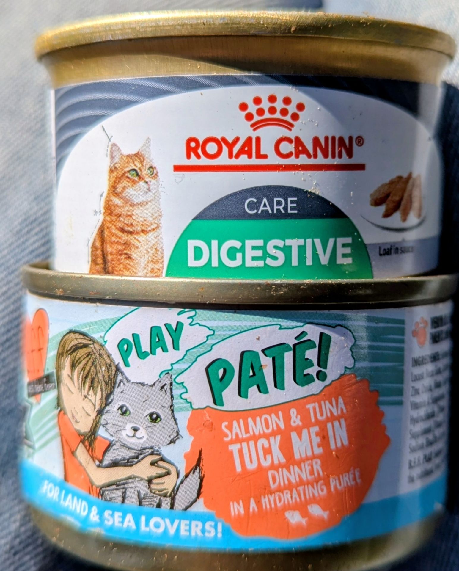 Miscellaneous Cat food and tuna fish cans in bitter lake all for half price