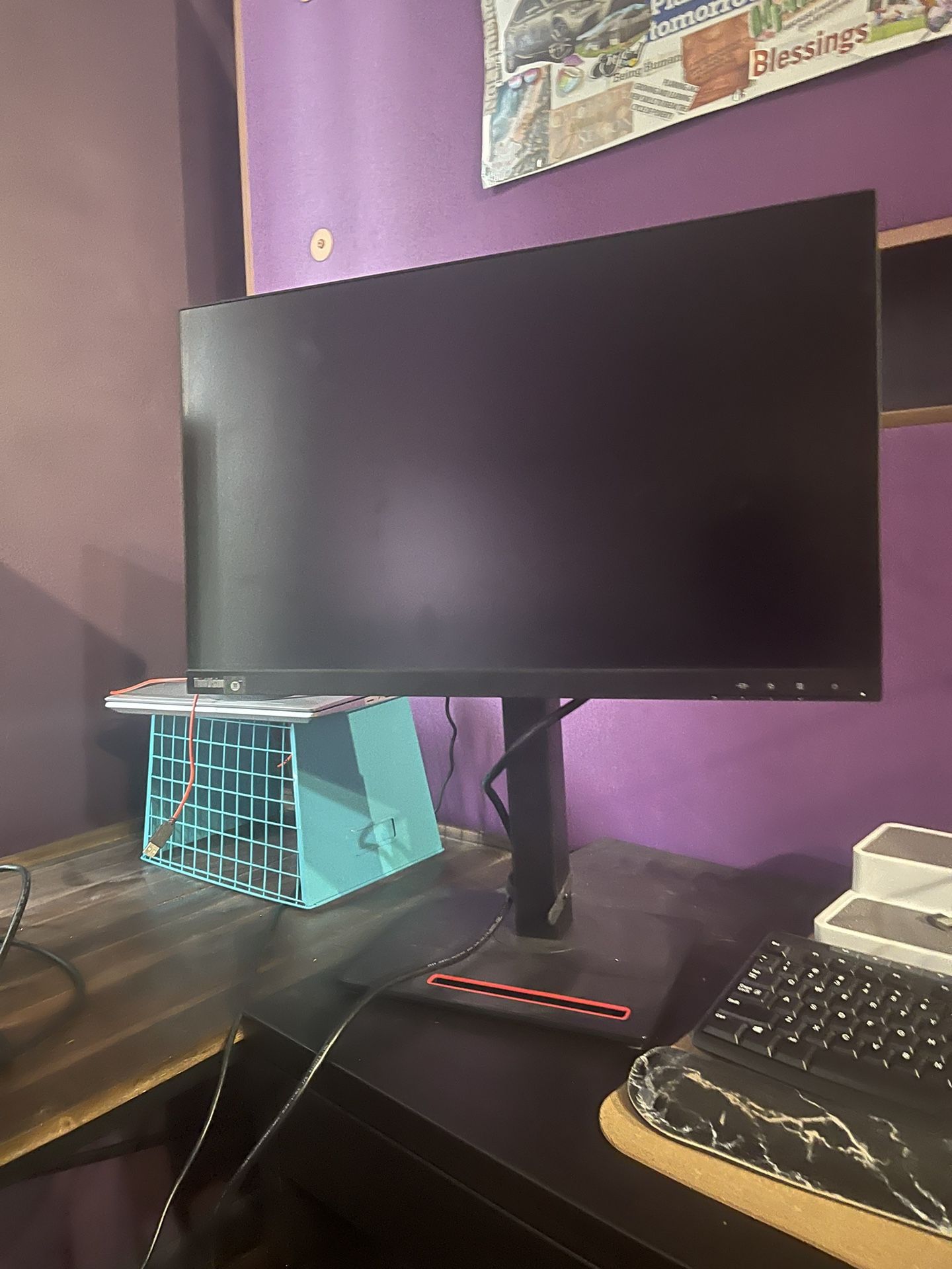 Lenovo ThinkVision 23” monitor