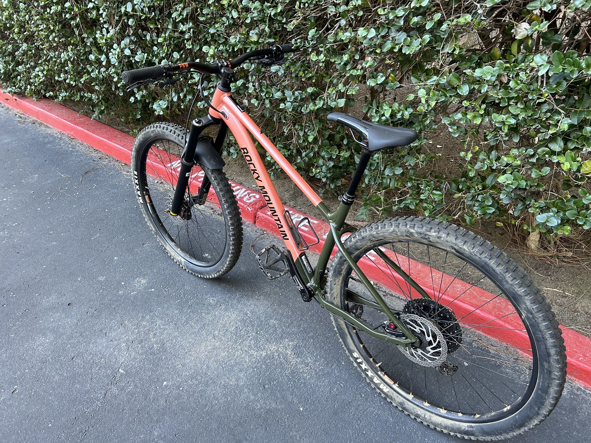 2022 Rocky Mountain Growler 40