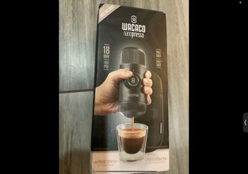 Nanopresso portable espresso maker with case