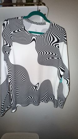 NWT LuLaRoe Limitless Long Sleeve Top - Size Large (L)