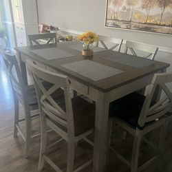 Brookleigh Counter-Height Dining Set