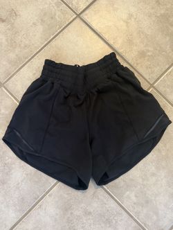 Lululemon Hotty Hot High Rise Shorts 4”
