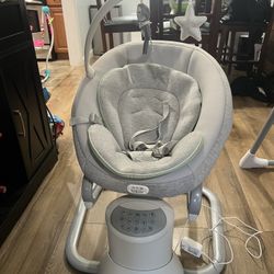 Graco Baby Swing Soothe My Way