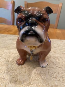 Vintages Mack Truck Bulldog ceramic Bank. By Marston , Ca. Old. Some crazing. Tiny chip near lock.