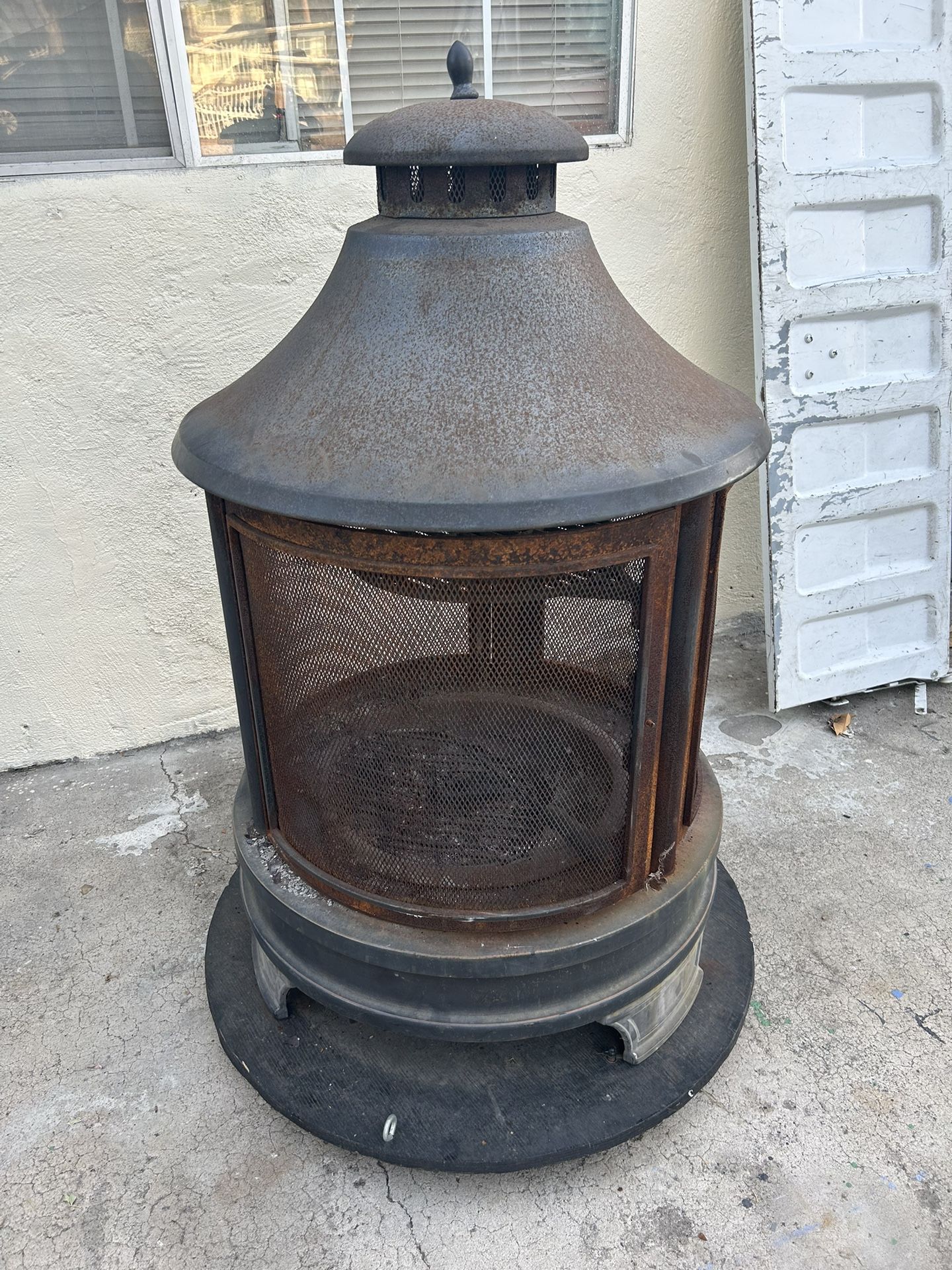 Outdoor Fire Pit