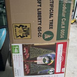 Christmas Tree 7.5 Feet Lights Work