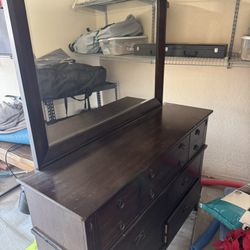 Bedroom set