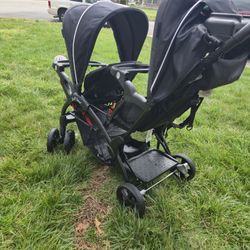 Baby Trend Sit And Stand stroller 