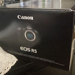 Canon R5 Body Only