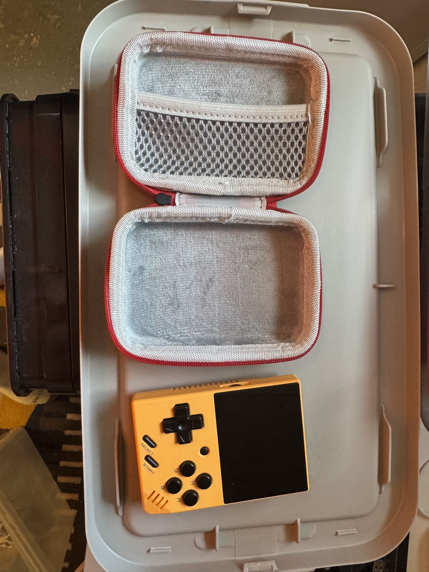 Miyoo Mini v4 With Case
