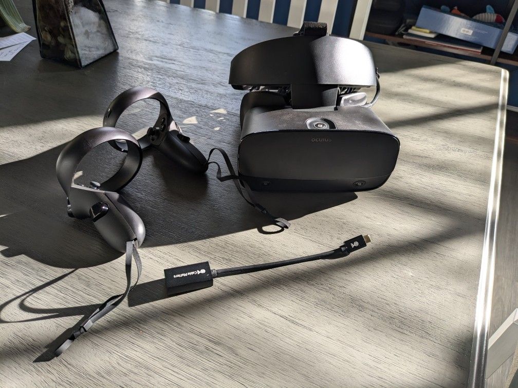 Oculus Rift S - PC Powered VR Headset