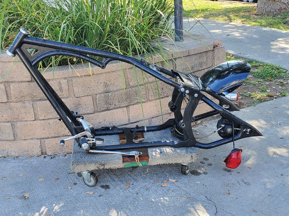 Softail Frame RIGHT SIDE DRIVE Fit For Up To A Rear 300/ 330 Tire