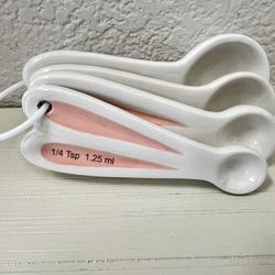 Target Bullseye Bunny Ear Measuring Spoons