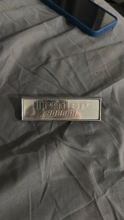 Ford 1976–77 trailer special aluminum emblem excellent shape