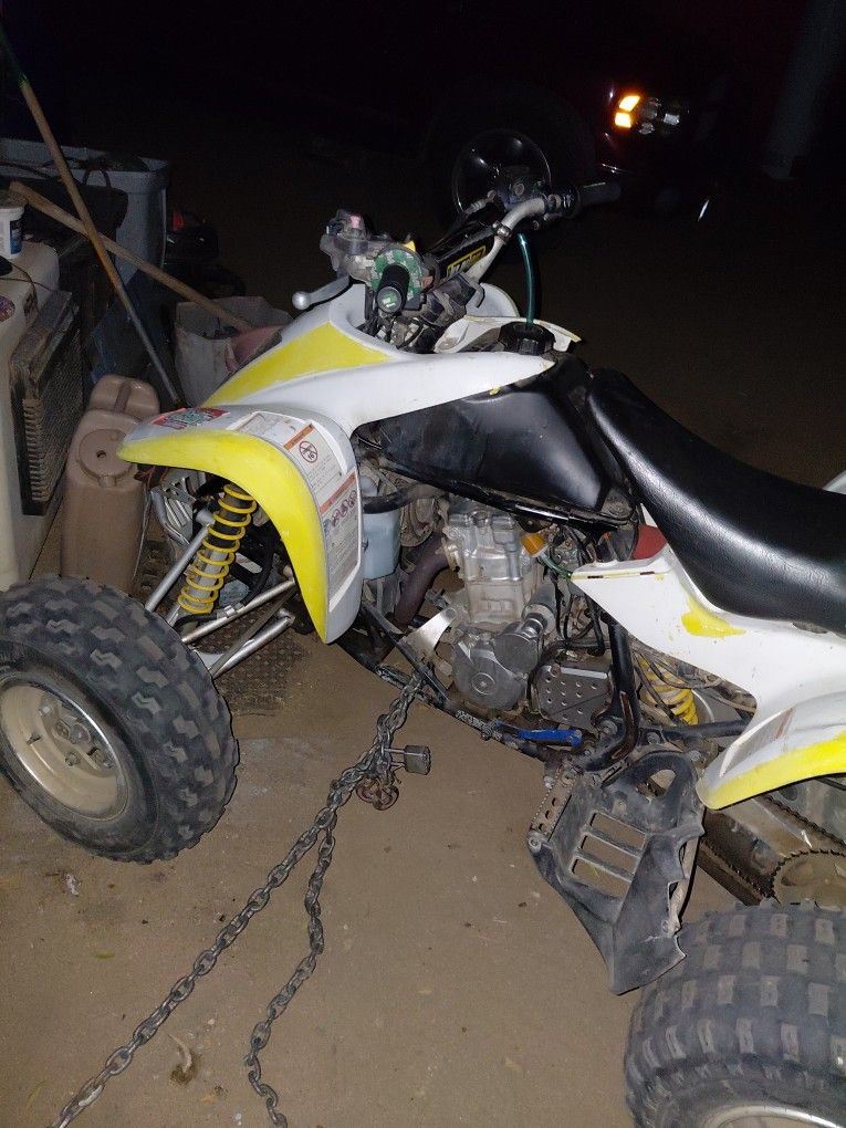 LTZ 400 Runs Great Lots Of Power .new Head 3 Months Ago.after Market Pipe .issues.hard To Start When Cold Other Then That Very Sound And Fast.2000 $